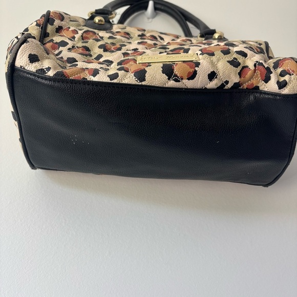 Betsey Johnson Cheetah Print Quilted Satchel Purse Shoulder Bag Y2K Retro Animal - Picture 3 of 16